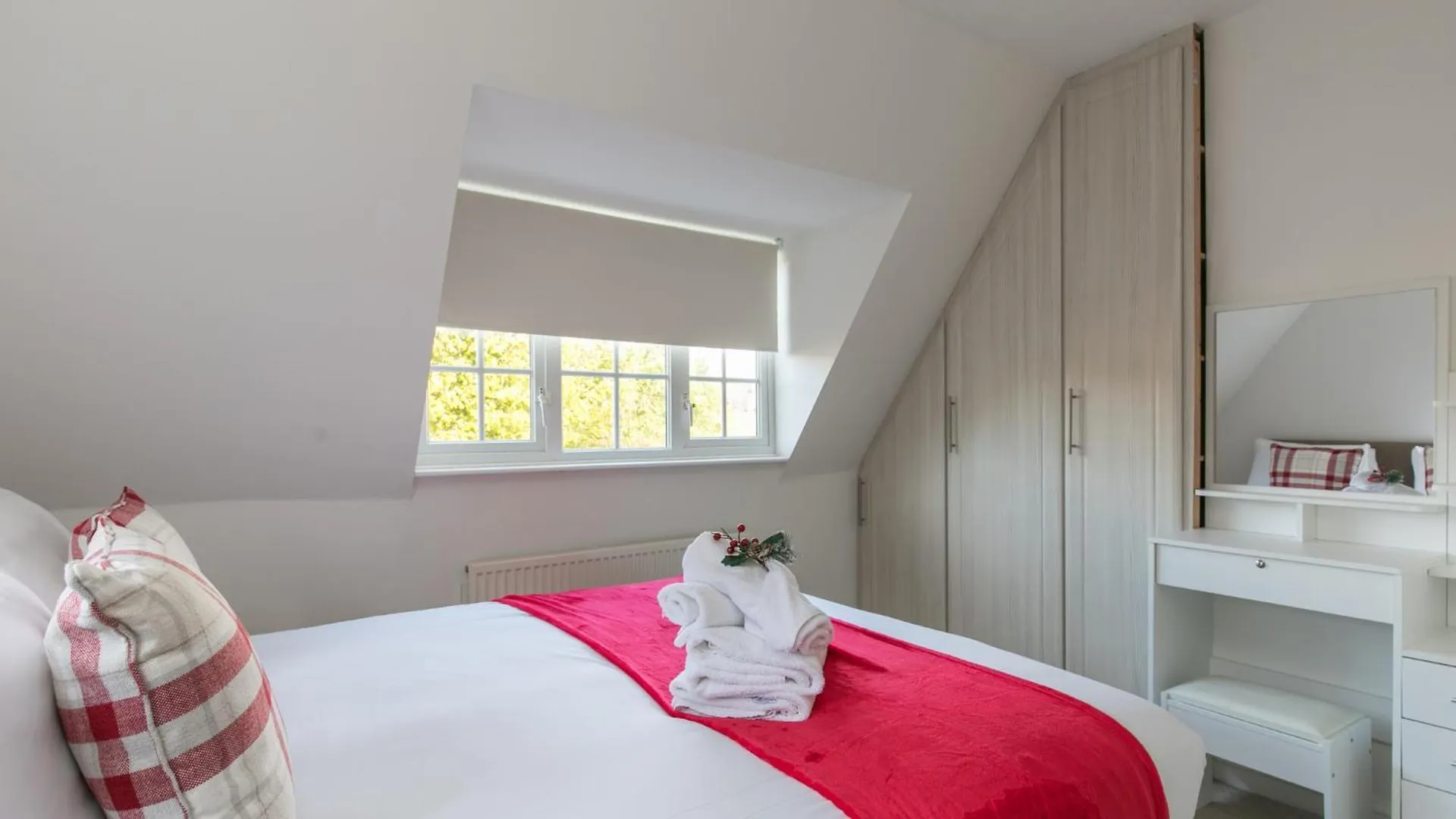 Pass The Keys Spacious Home In Picturesque Village Of Wraysbury Prázdninový dům