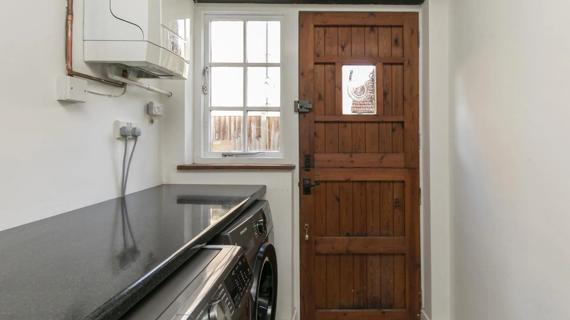Holiday home Pass The Keys Spacious Home In Picturesque Village Of Wraysbury